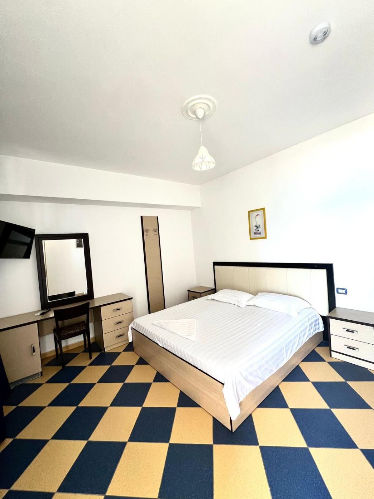 Jonufra Hotel 4*